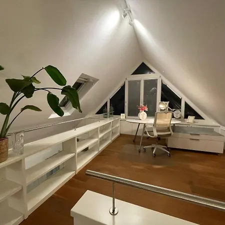 Rooftop Loft Flat For 4 Guests
